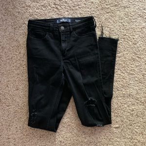 Hollister Ripped Skinny Jeans
